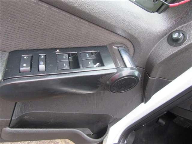 Ford Explorer 2010 photo 19